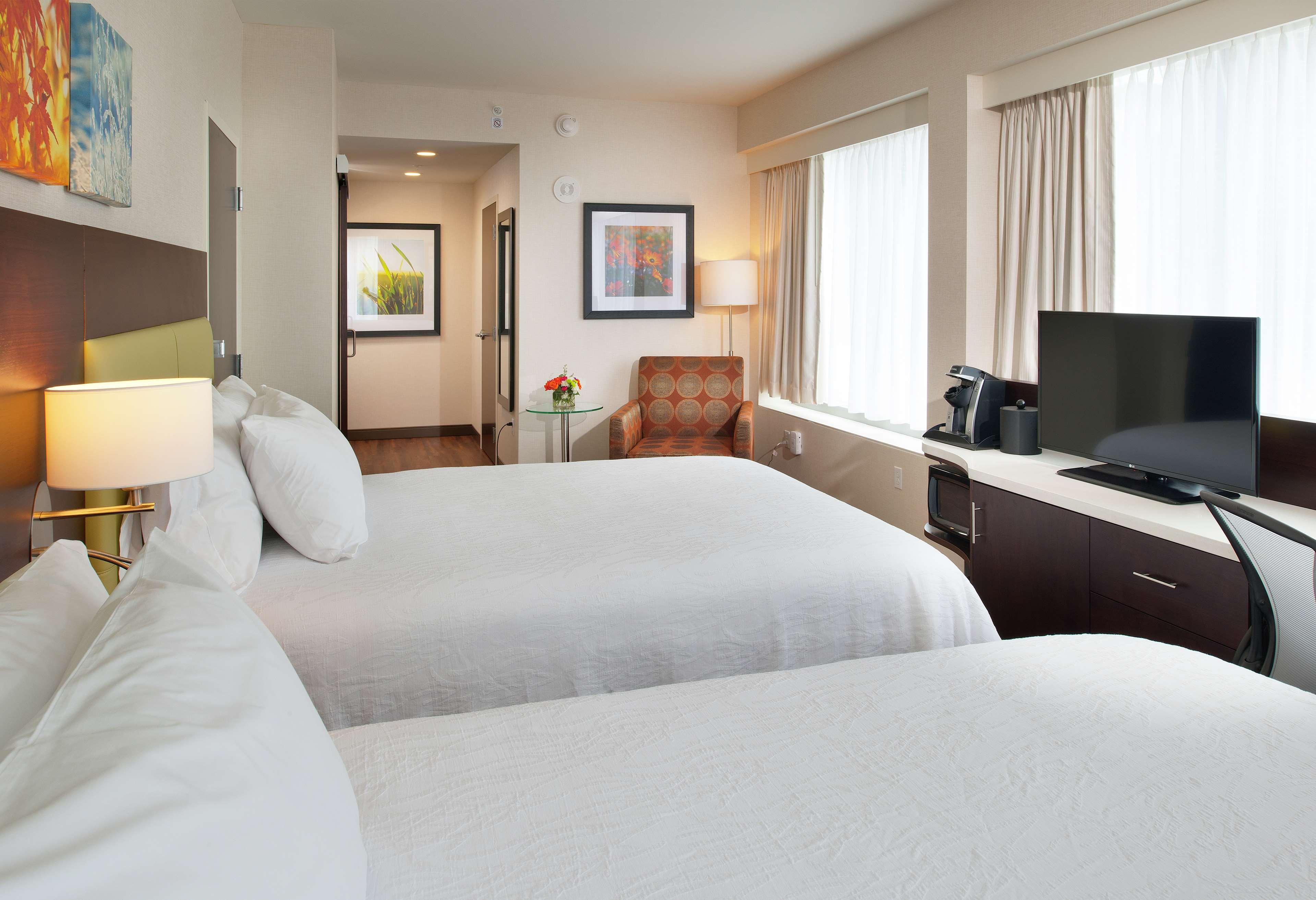 Hilton Garden Inn Pittsburgh Downtown Extérieur photo