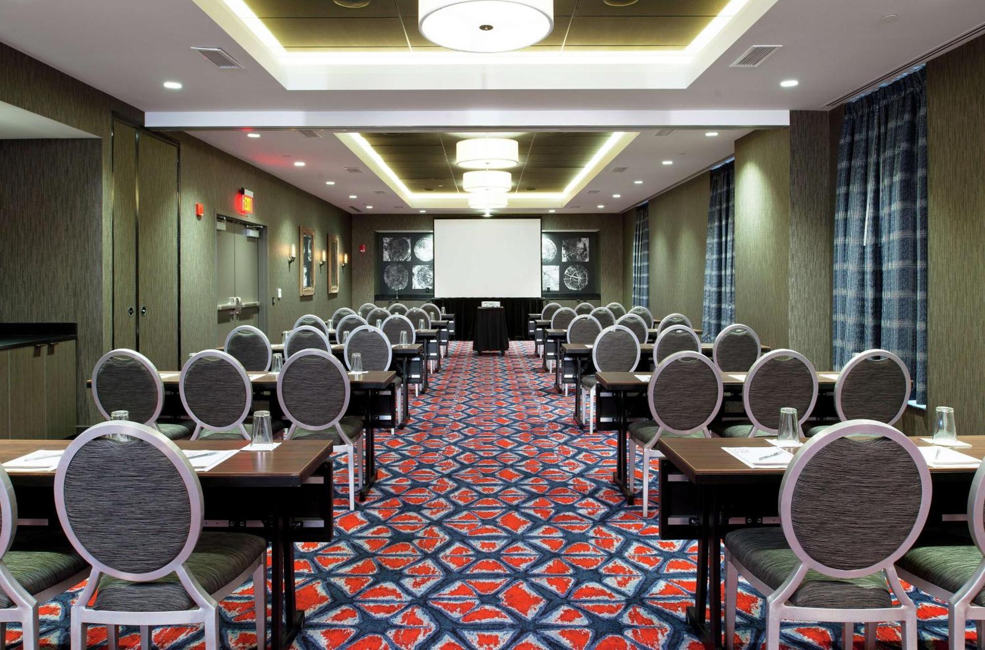 Hilton Garden Inn Pittsburgh Downtown Extérieur photo
